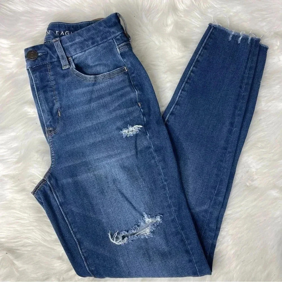 American Eagle Outfitters Blue Distressed Jeans - Picture 7 of 8